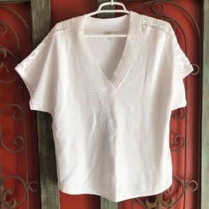 Short sleeve sweater